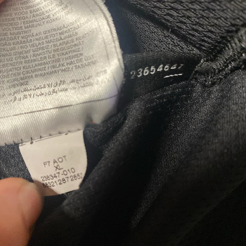 Manchester United 07-08 Black Away Retro Jersey